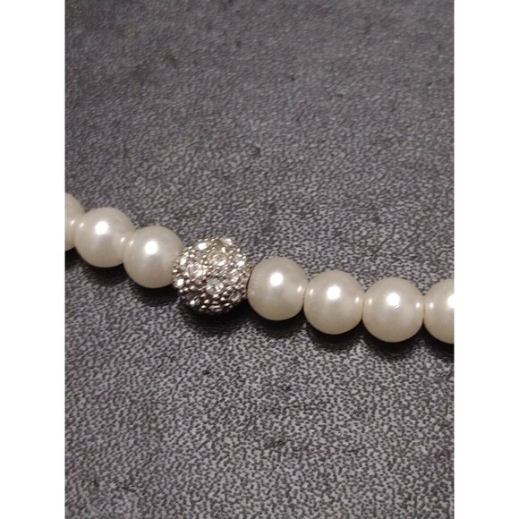 Faux pearl necklace with clear rhinestones 15.5" - Picture 10 of 11